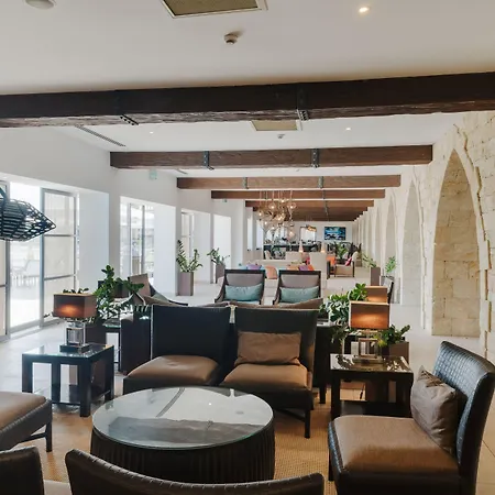 Arkin Palm Hotel