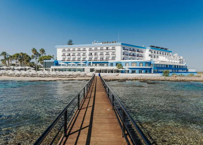 Arkin Palm Szálloda Famaguszta